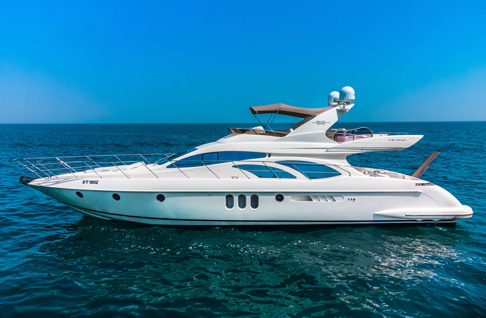 Azimut Yacht 62 — yacht privé à louer à Dubaï chez BENARCI