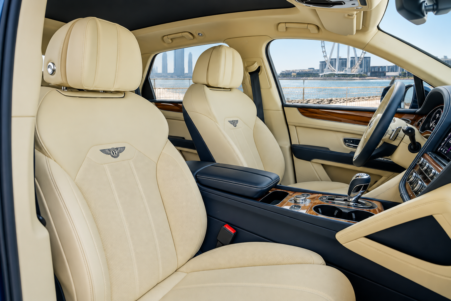 Bentley Bentayga — miniature 7