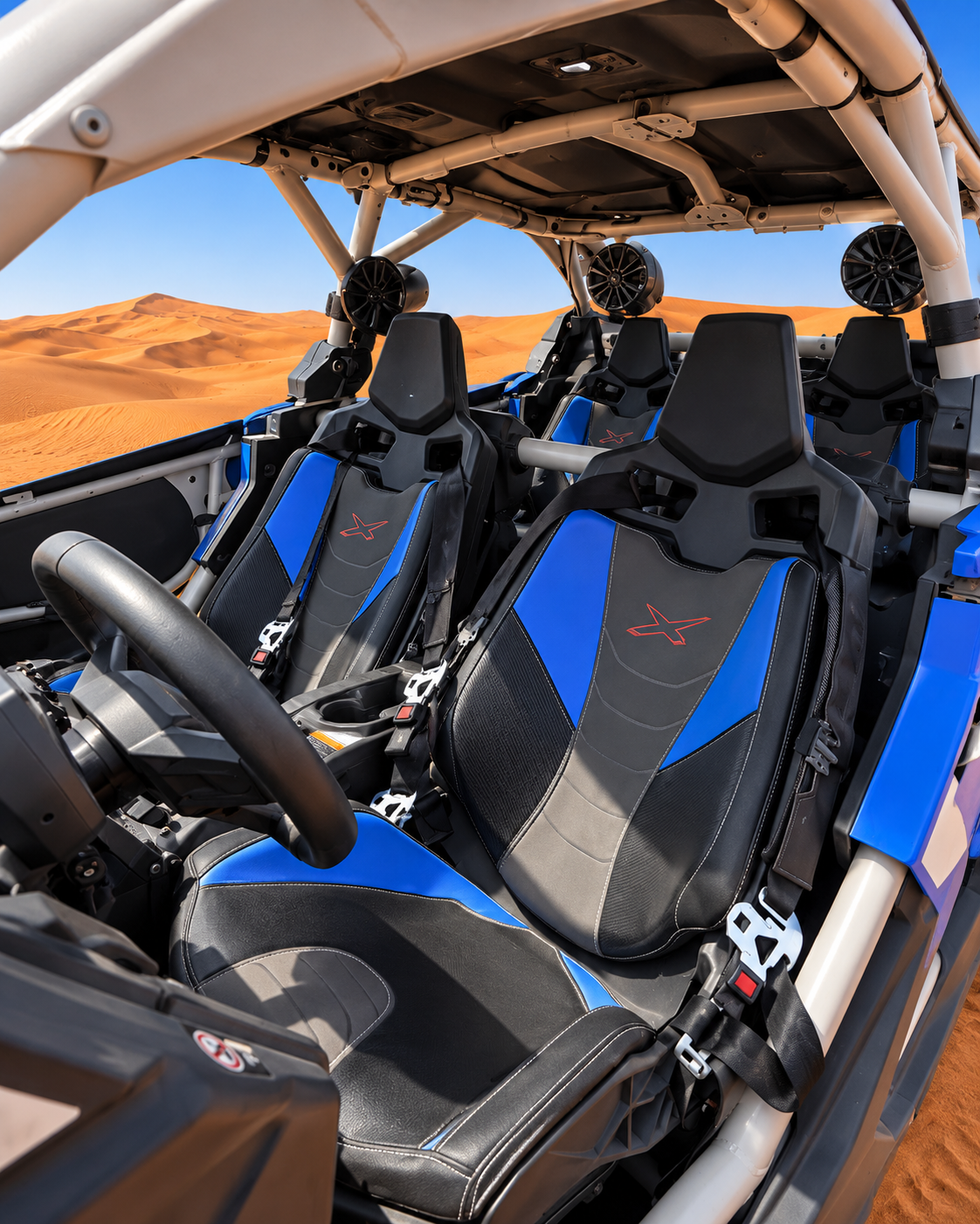 Sièges baquets bleu et noir avec harnais 4 points du Can-Am Maverick X3 MAX