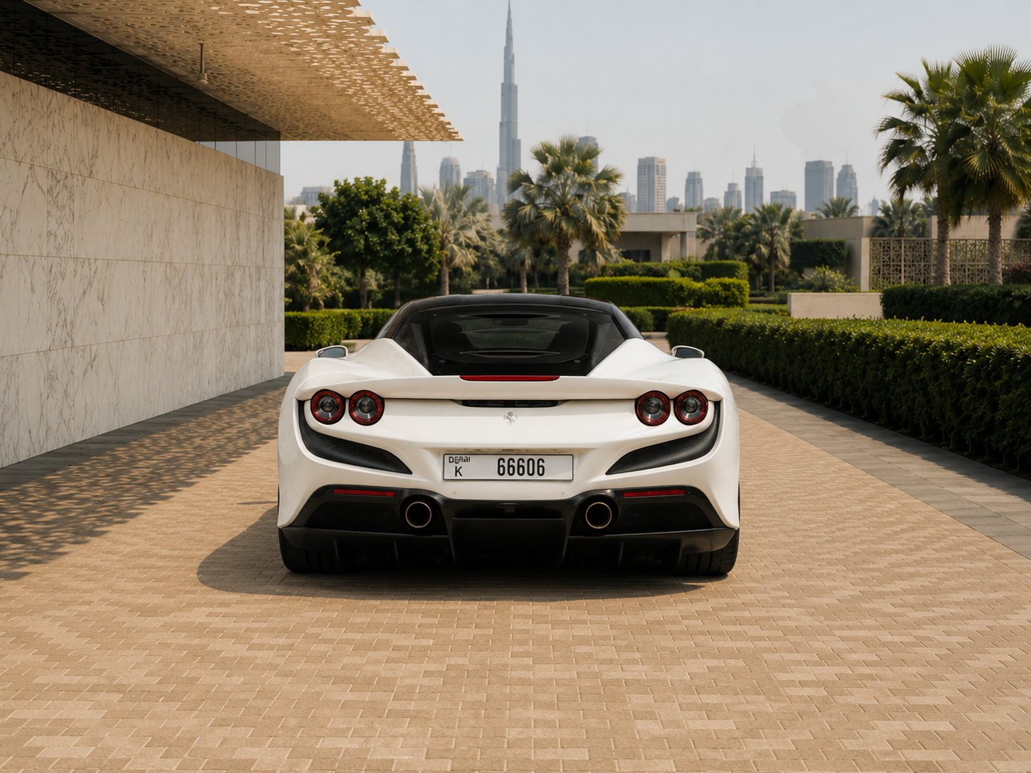 Ferrari F8 Tributo Blanche — miniature 4