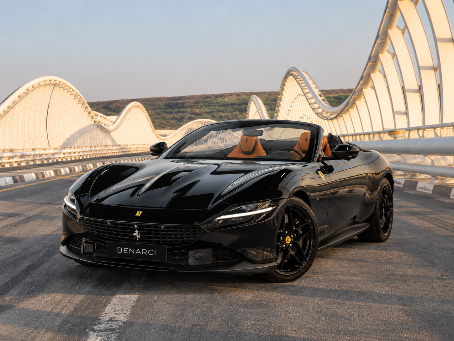 Ferrari Roma Spyder disponible à la location chez BENARCI