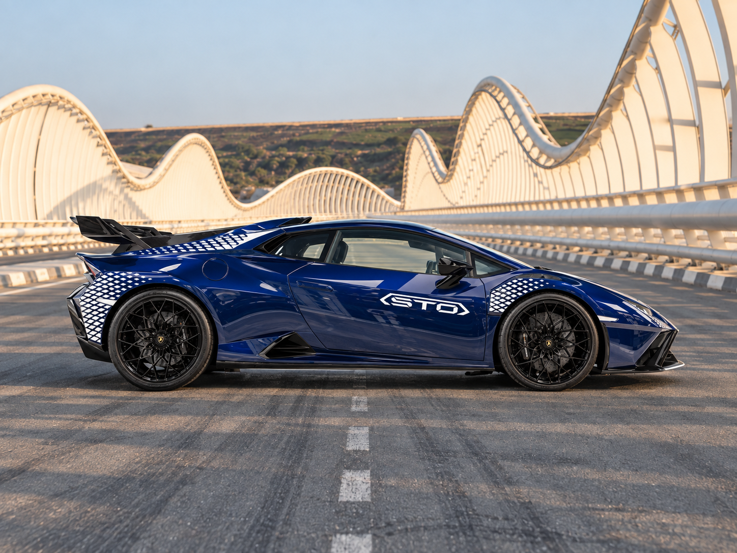 Lamborghini STO — miniature 3