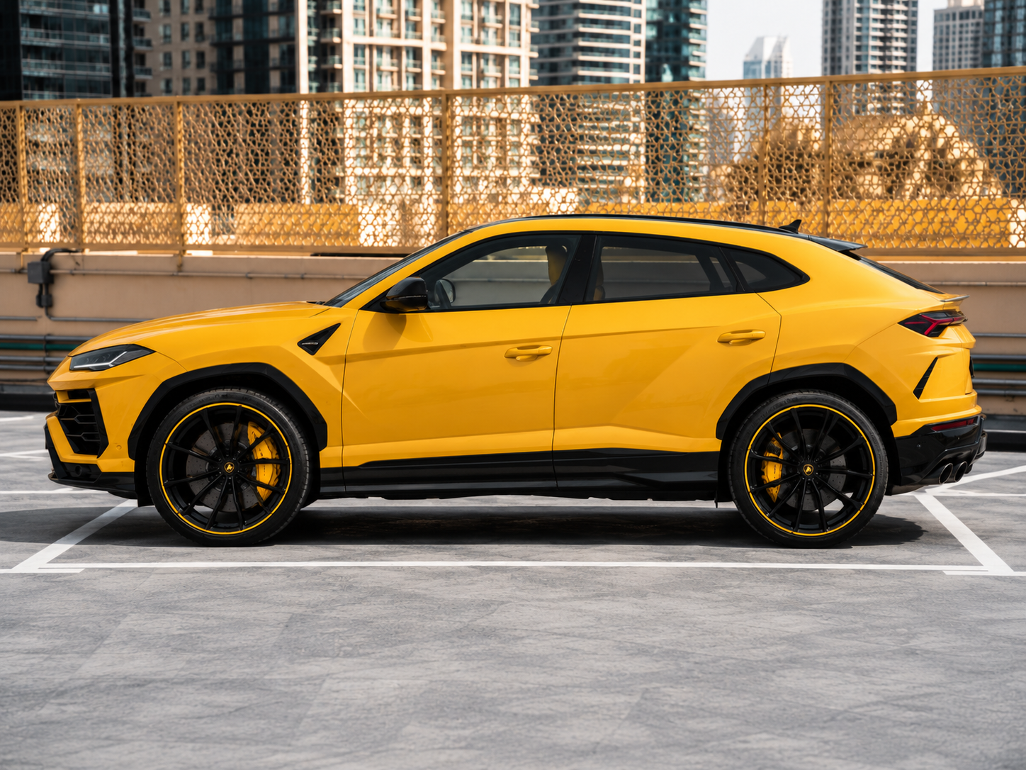 Lamborghini Urus — miniature 3