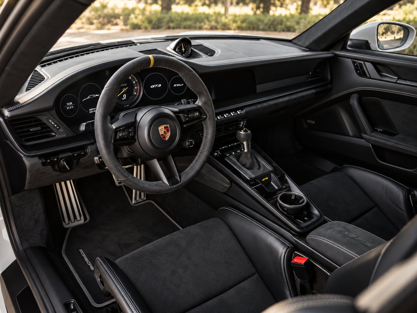 Porsche 911 992 GT3 — miniature 6