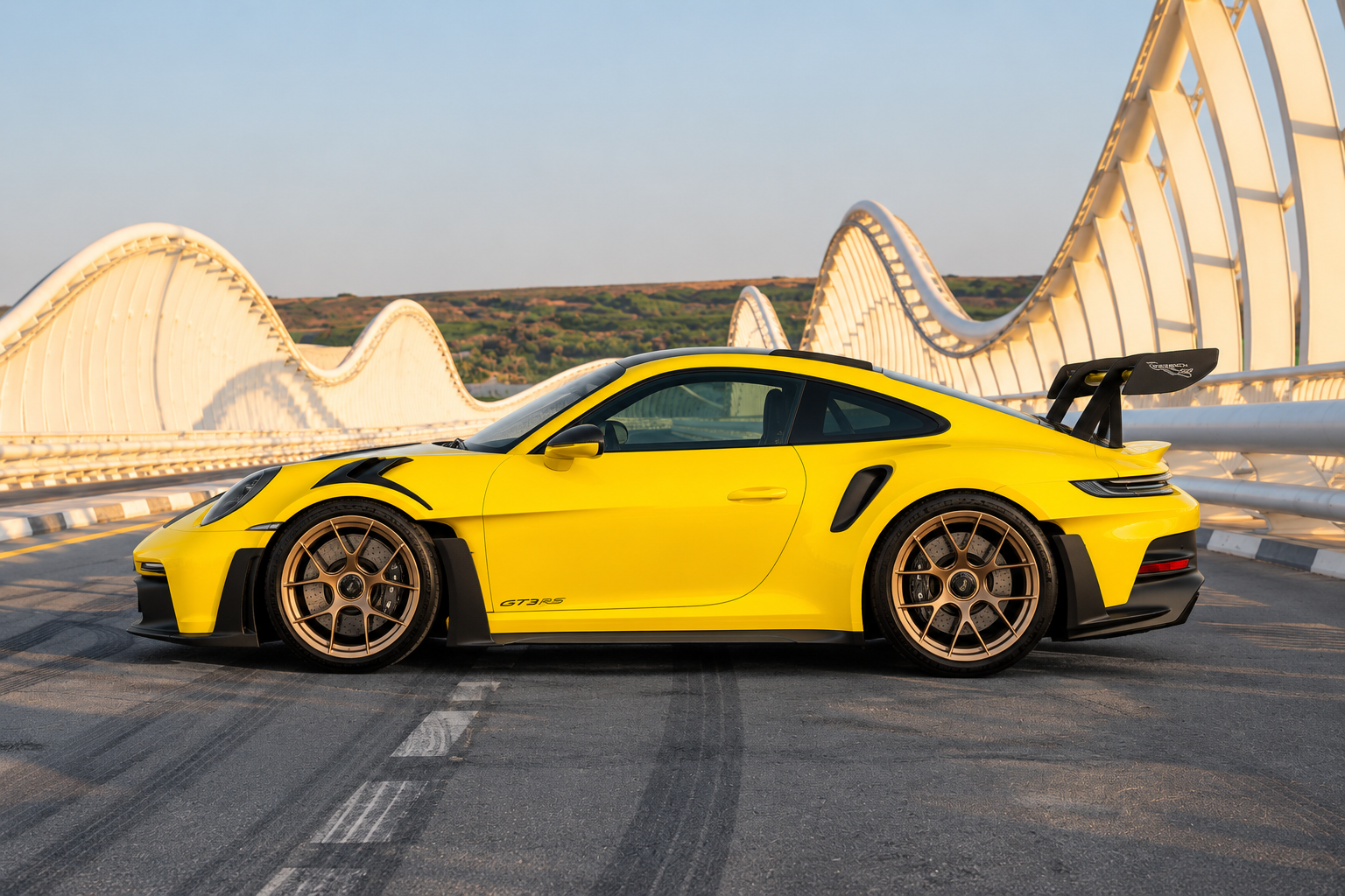 Porsche 911 992 GT3 RS — miniature 3