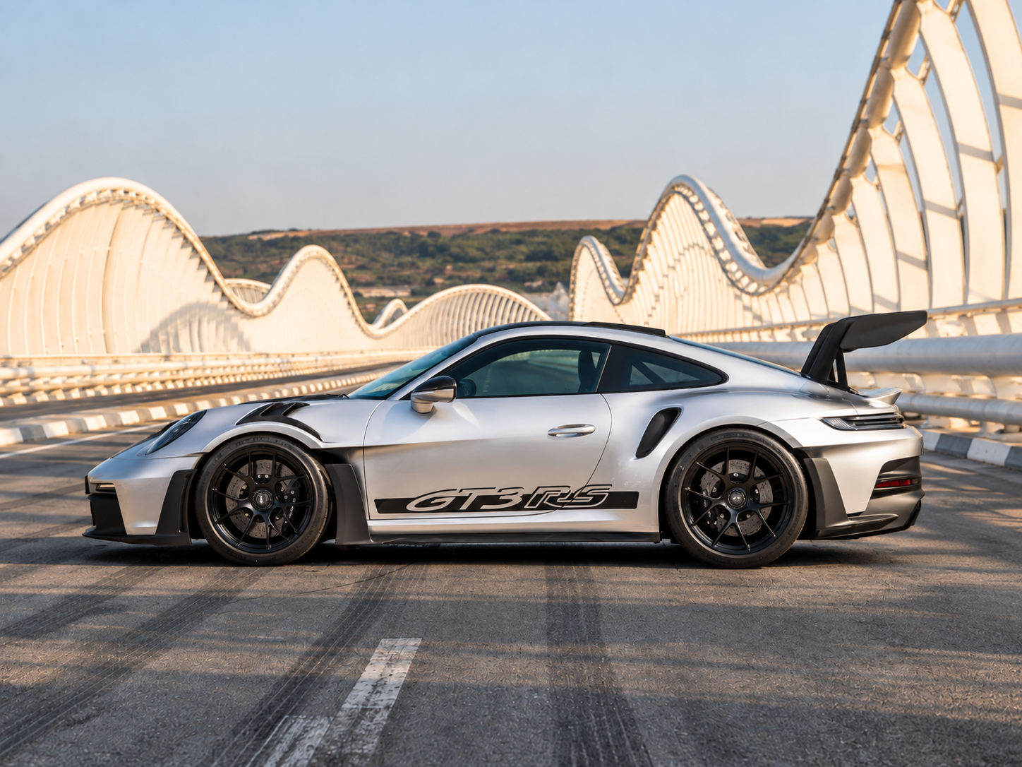 Porsche 911 992 GT3 RS — miniature 3