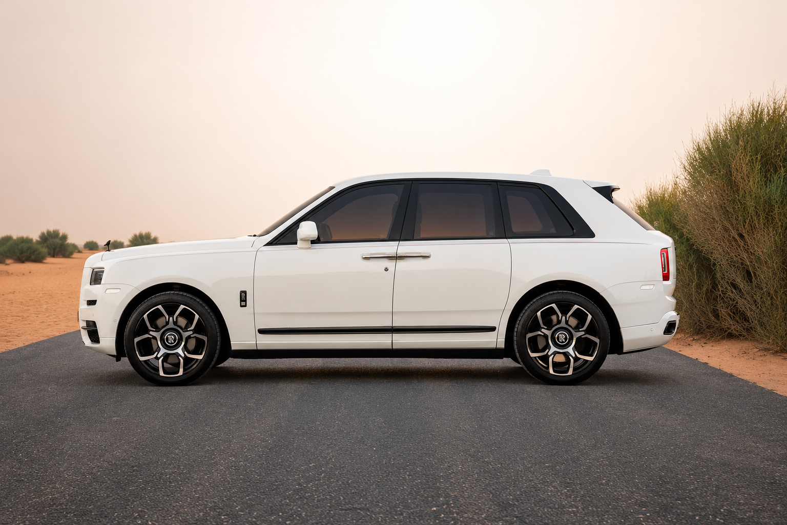 Rolls Royce Cullinan Black Badge — miniature 3