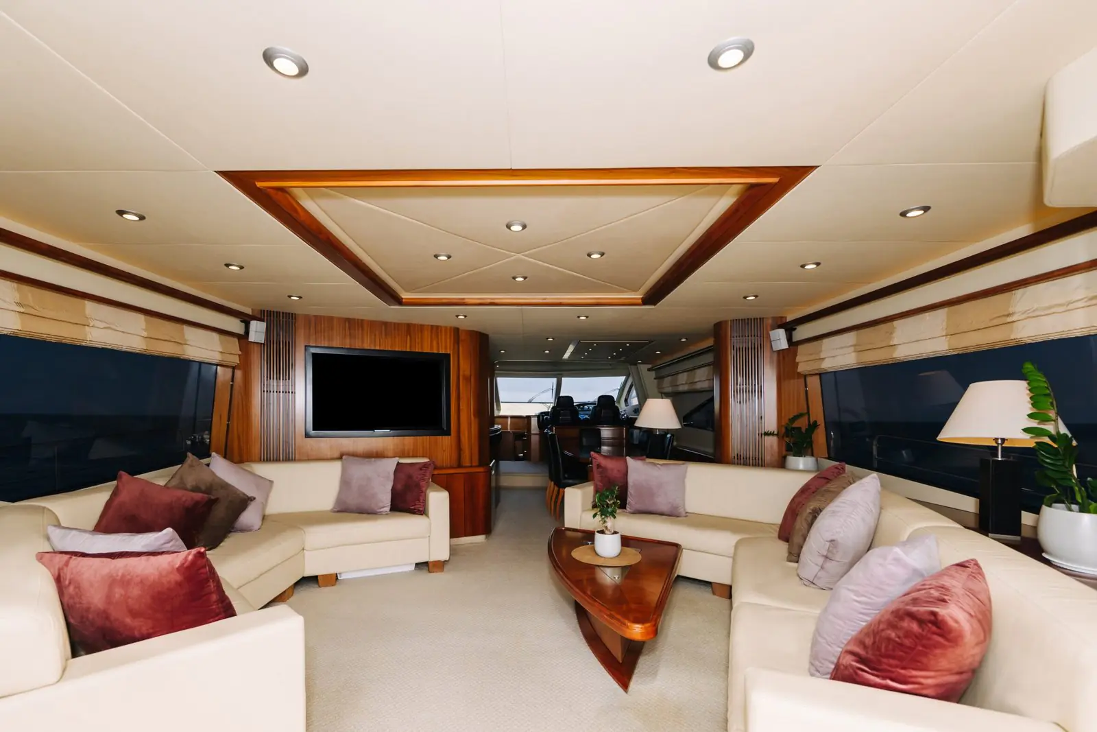 Sunseeker Yacht 88 — miniature 3