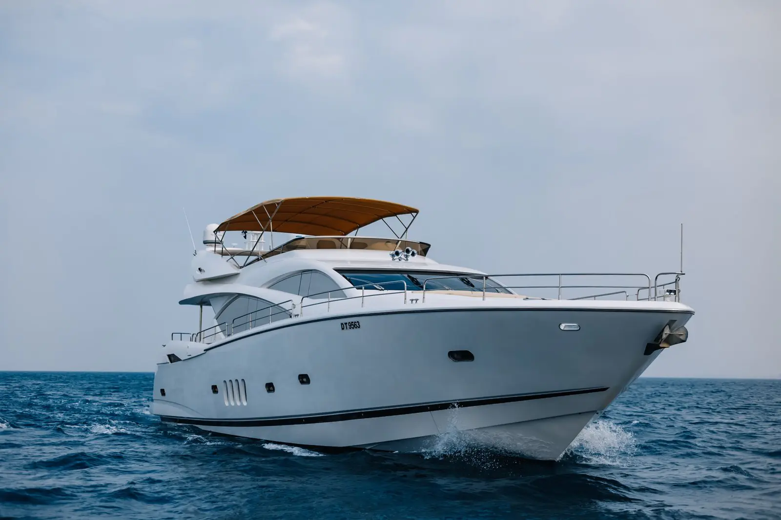 Sunseeker Yacht 88 — yacht privé à louer à Dubaï chez BENARCI